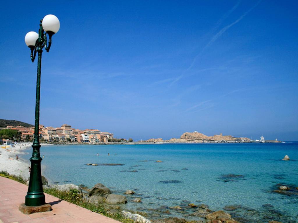 L'escale Cote Sud 3* LʼÎle-Rousse
